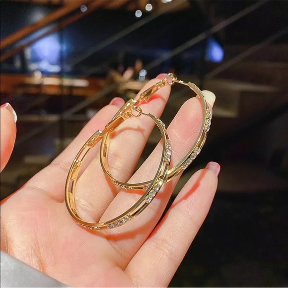 New Gold Circle Hollow Earrings Hoop Drop Dangle - Picture 5 of 5